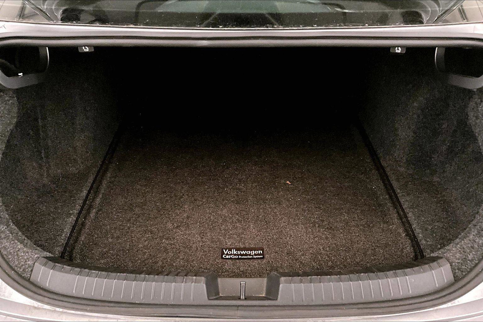 Used 2021 Volkswagen Jetta S image 33