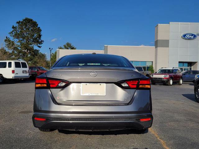 Used 2024 Nissan Altima 2.5 SV image 4