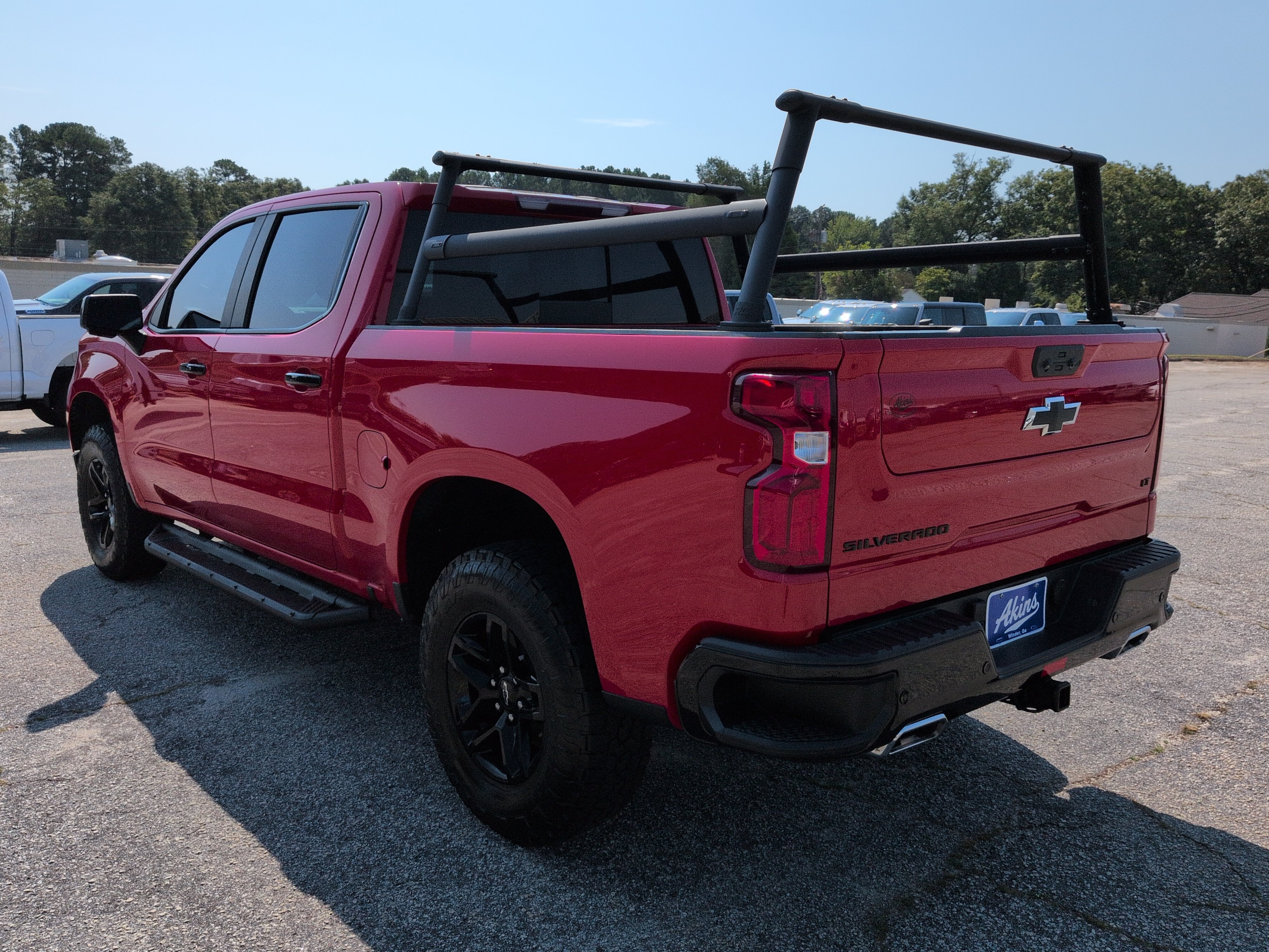 Used 2022 Chevrolet Silverado 1500 LT Trail Boss w/ LT Trail Boss Premium Package AWD/4WD image 5
