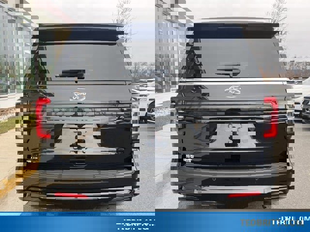Certified 2024 Ford Expedition Limited image 4