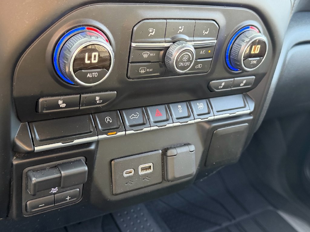 Used 2019 Chevrolet Silverado 1500 RST w/ All-Star Edition RWD image 22