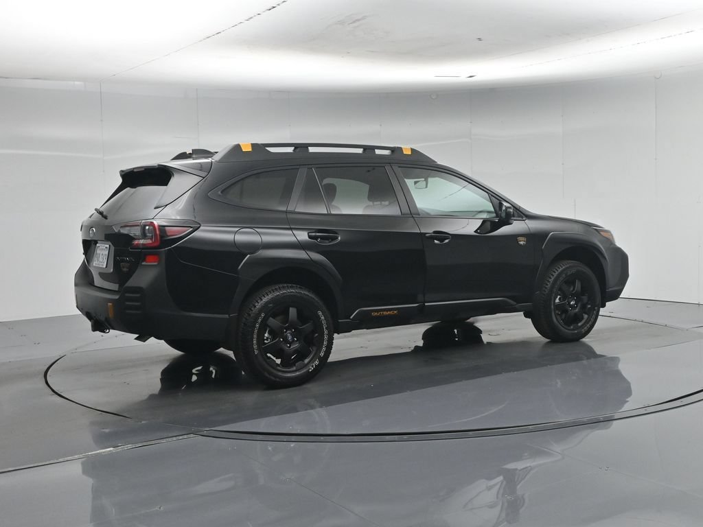 Used 2025 Subaru Outback Wilderness AWD/4WD image 32