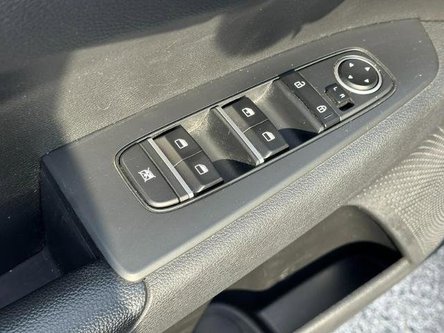 Used 2023 Kia Forte LXS image 15