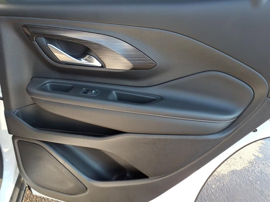 Used 2022 GMC Terrain SLT image 11