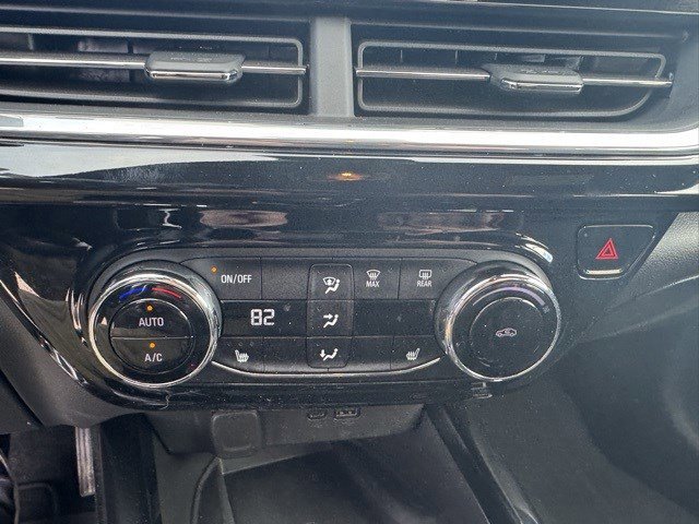 Used 2024 Chevrolet Trax RS w/ Sunroof Package image 22