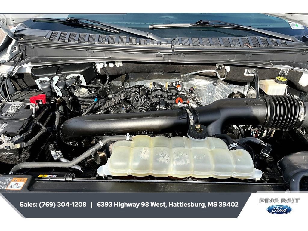 Certified 2024 Ford Expedition XLT image 10