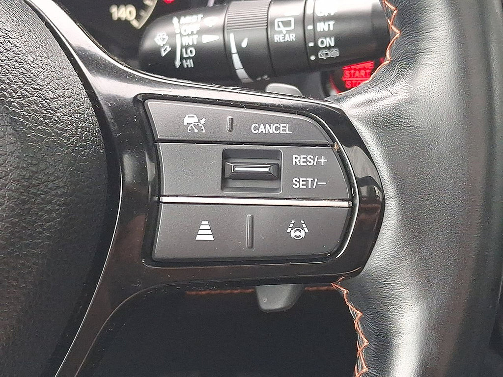 Used 2025 Honda Pilot TrailSport image 18
