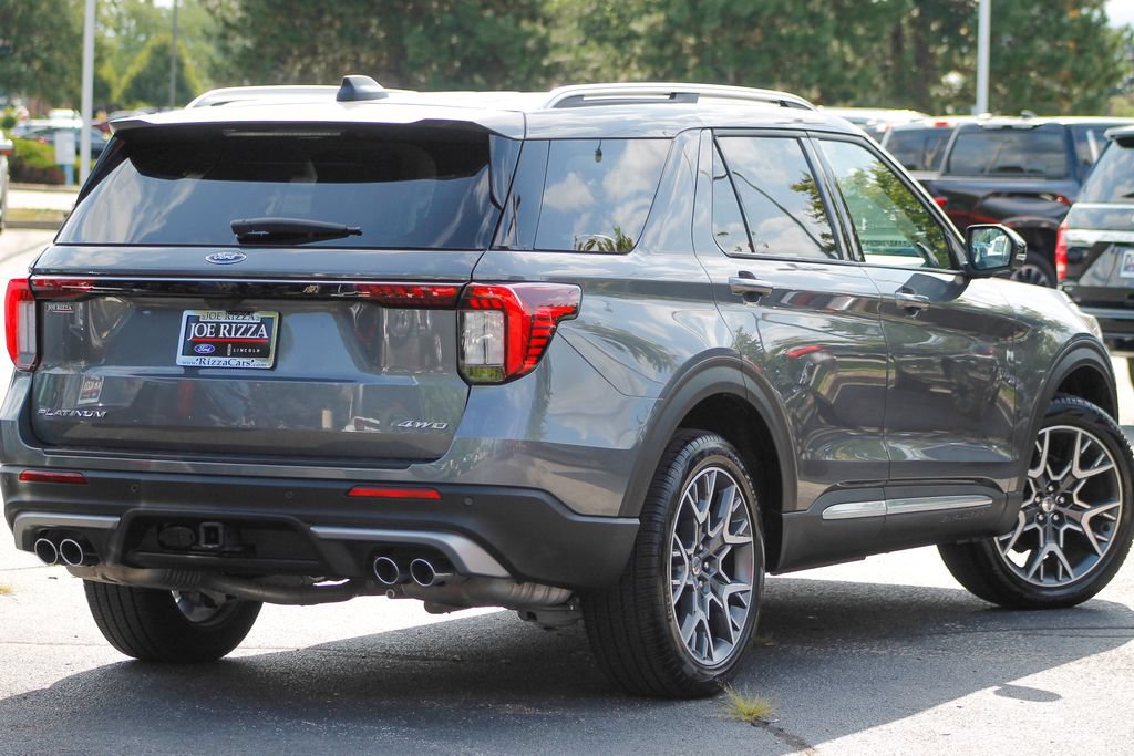 Certified 2025 Ford Explorer Platinum w/ Ultimate Package AWD/4WD image 19