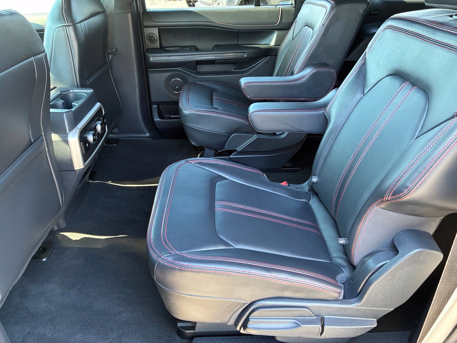 Certified 2024 Ford Expedition Max Limited AWD/4WD image 14