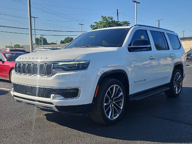 Used 2023 Jeep Wagoneer Series II w/ Convenience Group I AWD/4WD image 3