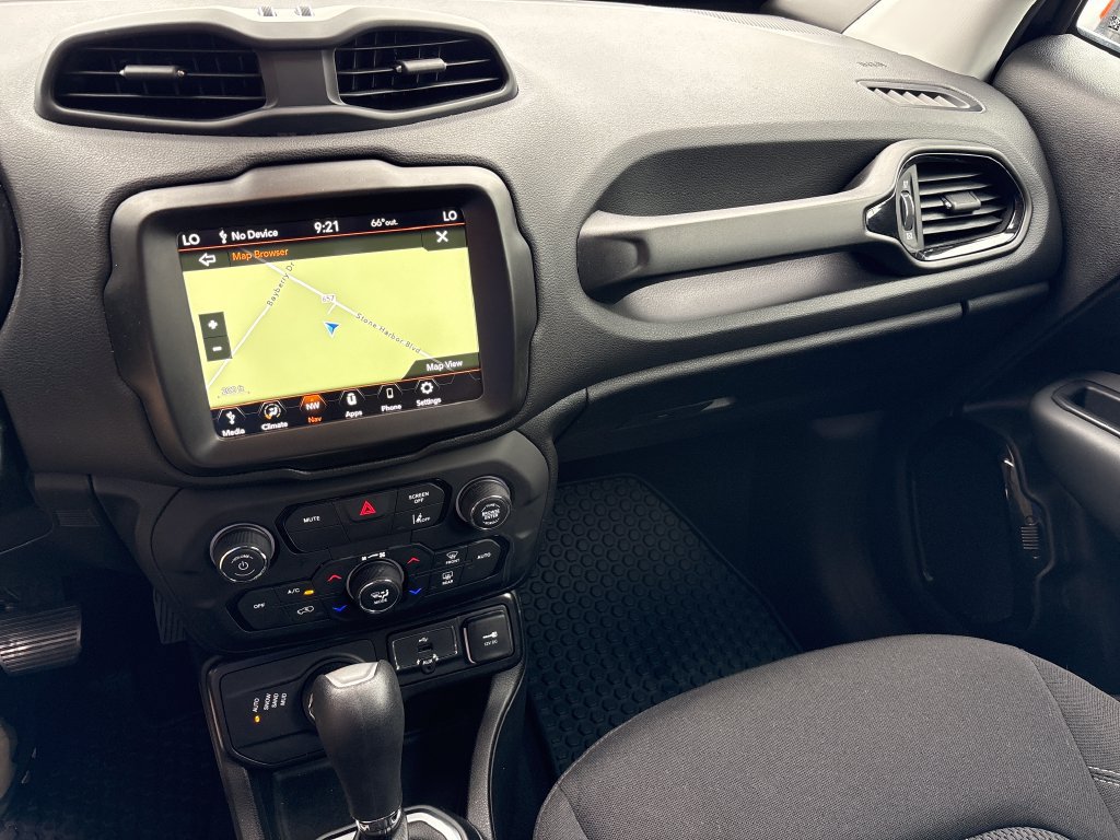 Used 2023 Jeep Renegade Altitude AWD/4WD image 15
