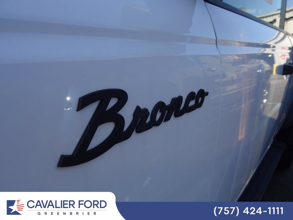 Certified 2023 Ford Bronco Wildtrak AWD/4WD image 15