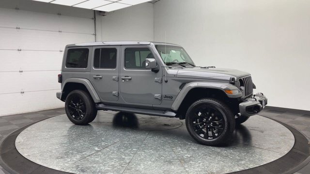 Used 2023 Jeep Wrangler Unlimited Sahara AWD/4WD image 39