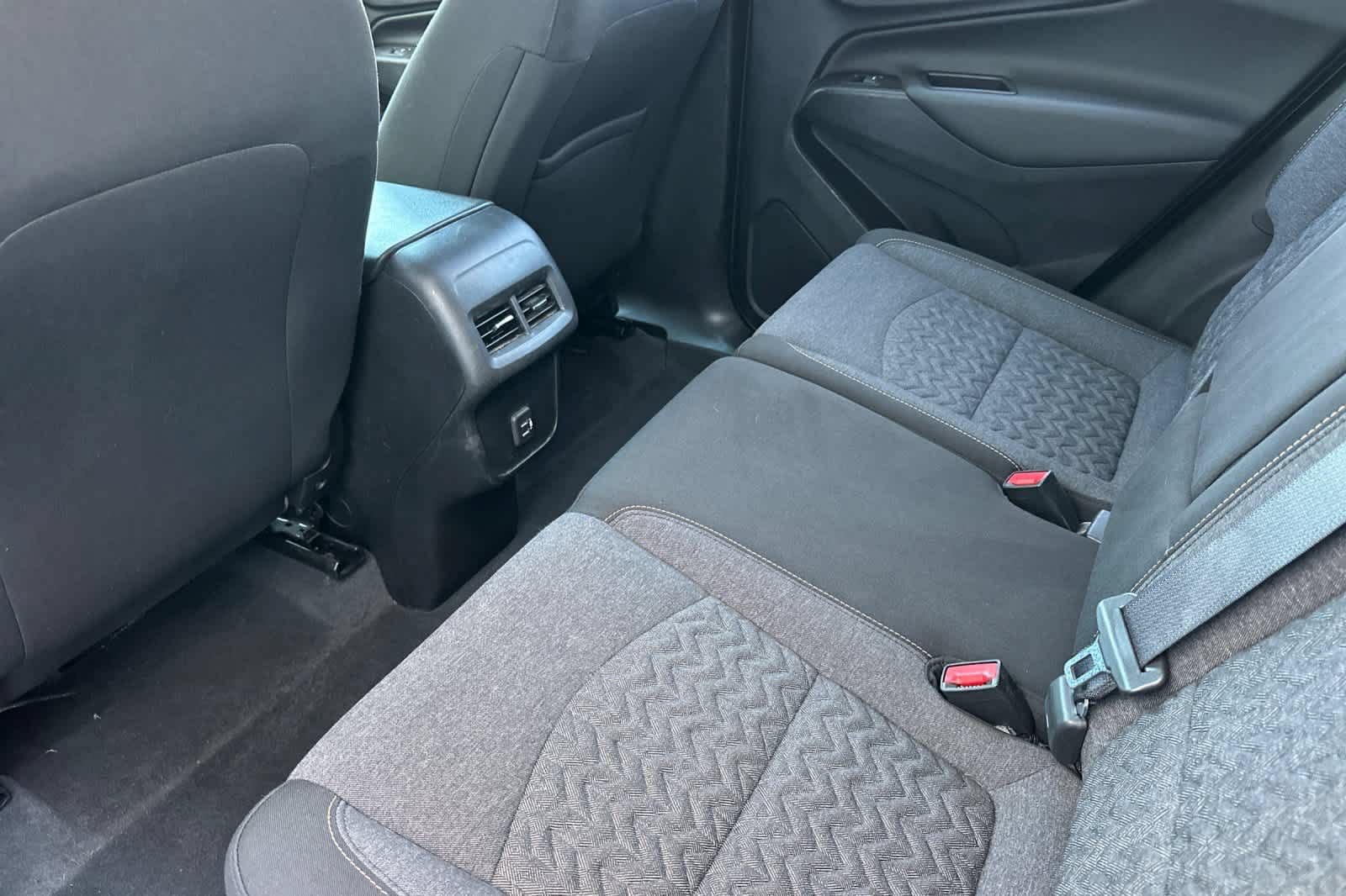 Used 2022 Chevrolet Equinox LT FWD image 4