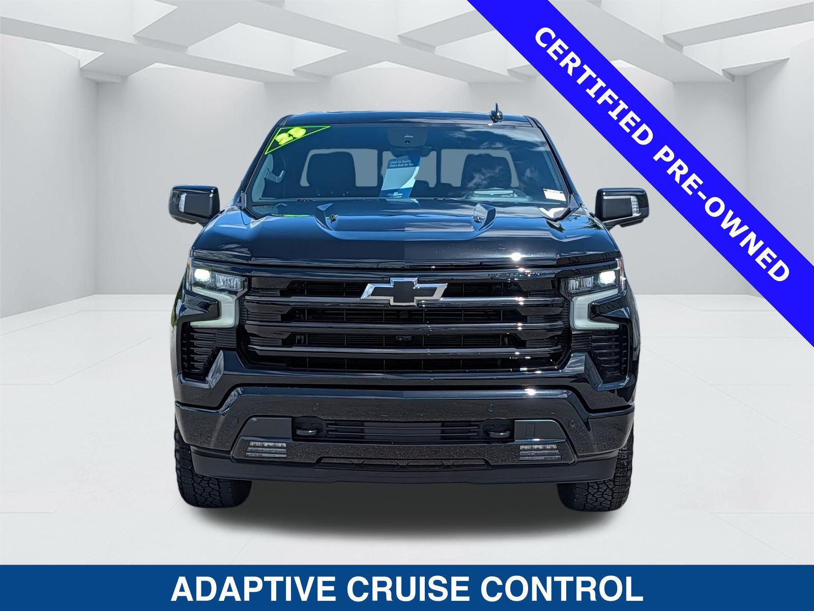 Used 2025 Chevrolet Silverado 1500 High Country w/ Midnight Edition AWD/4WD image 9