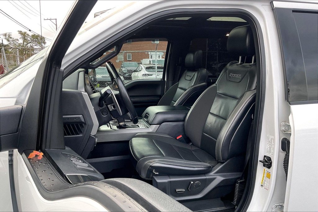 Certified 2019 Ford F150 Raptor w/ Equipment Group 802A Luxury AWD/4WD image 24