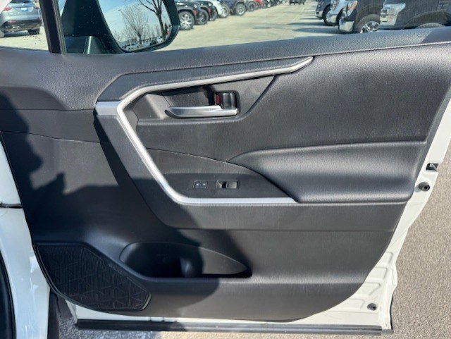 Used 2023 Toyota RAV4 XLE image 30