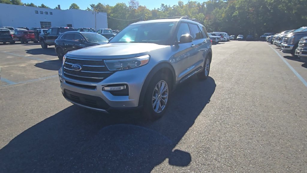 Certified 2024 Ford Explorer XLT w/ Equipment Group 202A AWD/4WD image 15