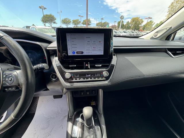 Used 2023 Toyota Corolla Cross XLE w/ Convenience Package FWD image 18