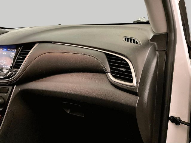 Used 2021 Chevrolet Trax LS w/ Tint and Cruise Package FWD image 15