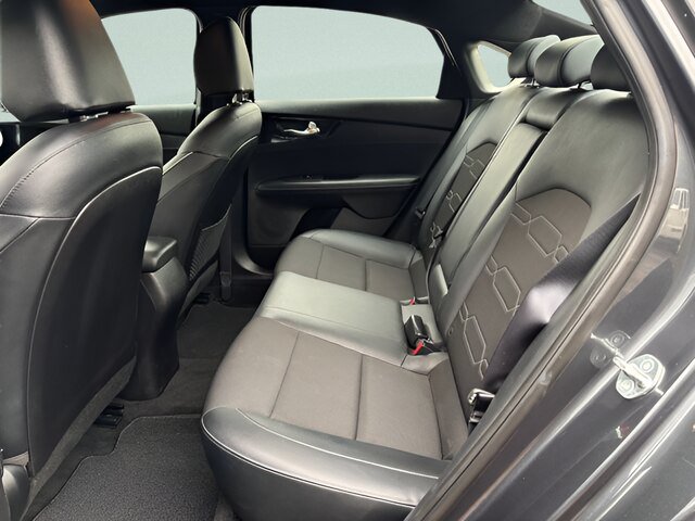 Used 2023 Kia Forte GT-Line FWD image 5