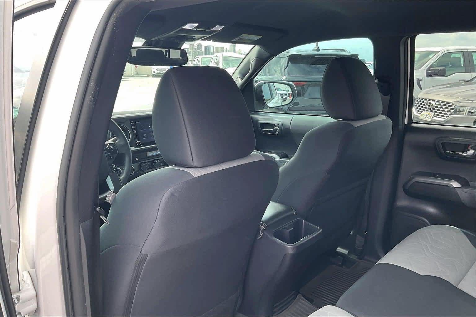 Used 2023 Toyota Tacoma TRD Off-Road w/ Technology Package AWD/4WD image 12