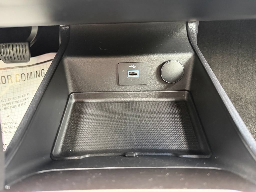 Certified 2018 Ford Fusion S FWD image 23