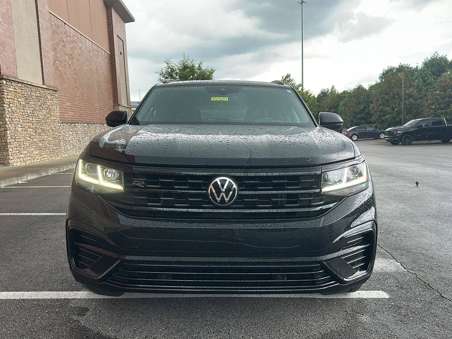 Used 2023 Volkswagen Atlas Cross Sport SEL R-Line AWD/4WD image 8