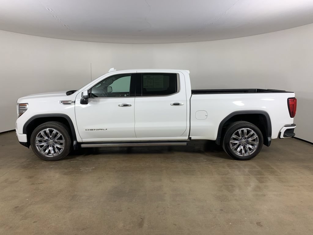 Used 2023 GMC Sierra 1500 Denali w/ Denali Reserve Package AWD/4WD image 17