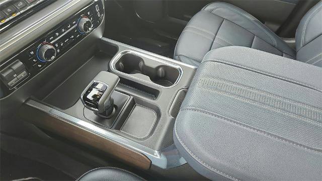 Used 2025 Chevrolet Silverado 1500 High Country w/ Technology Package image 16