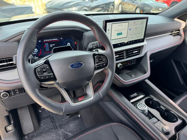 Certified 2025 Ford Explorer ST AWD/4WD image 3