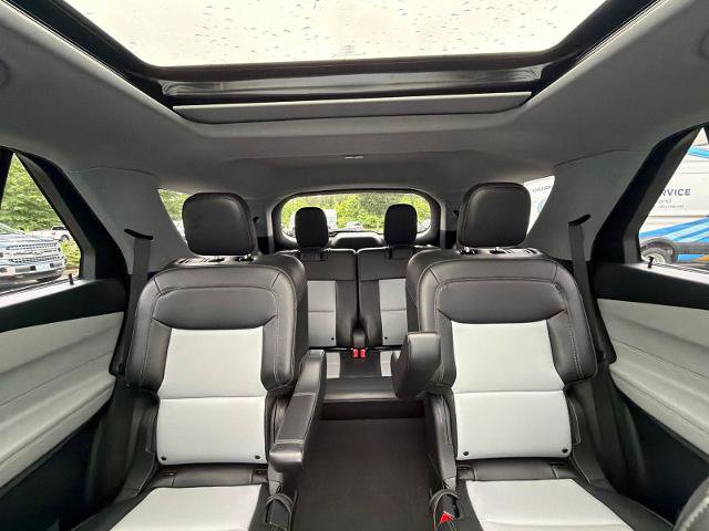 Certified 2023 Ford Explorer XLT w/ Equipment Group 202A AWD/4WD image 31