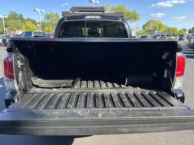 Used 2021 Toyota Tacoma TRD Off-Road w/ TRD Premium Off Road Package AWD/4WD image 19