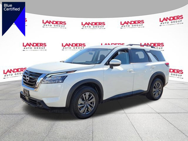 Used 2024 Nissan Pathfinder SV