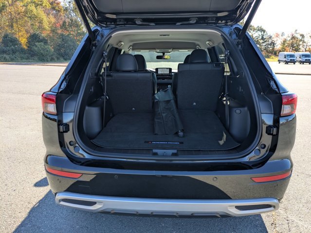 Used 2024 Mitsubishi Outlander SE Black Edition image 31