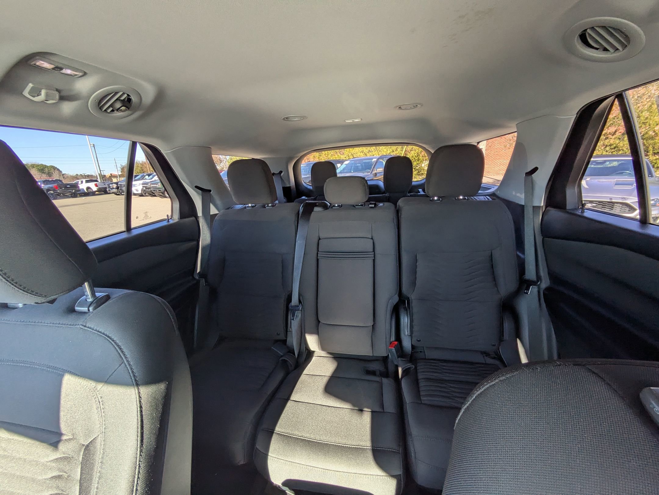 Certified 2020 Ford Explorer XLT w/ Comfort Package image 16