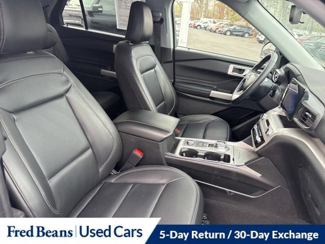 Certified 2023 Ford Explorer XLT w/ Equipment Group 202A AWD/4WD image 12