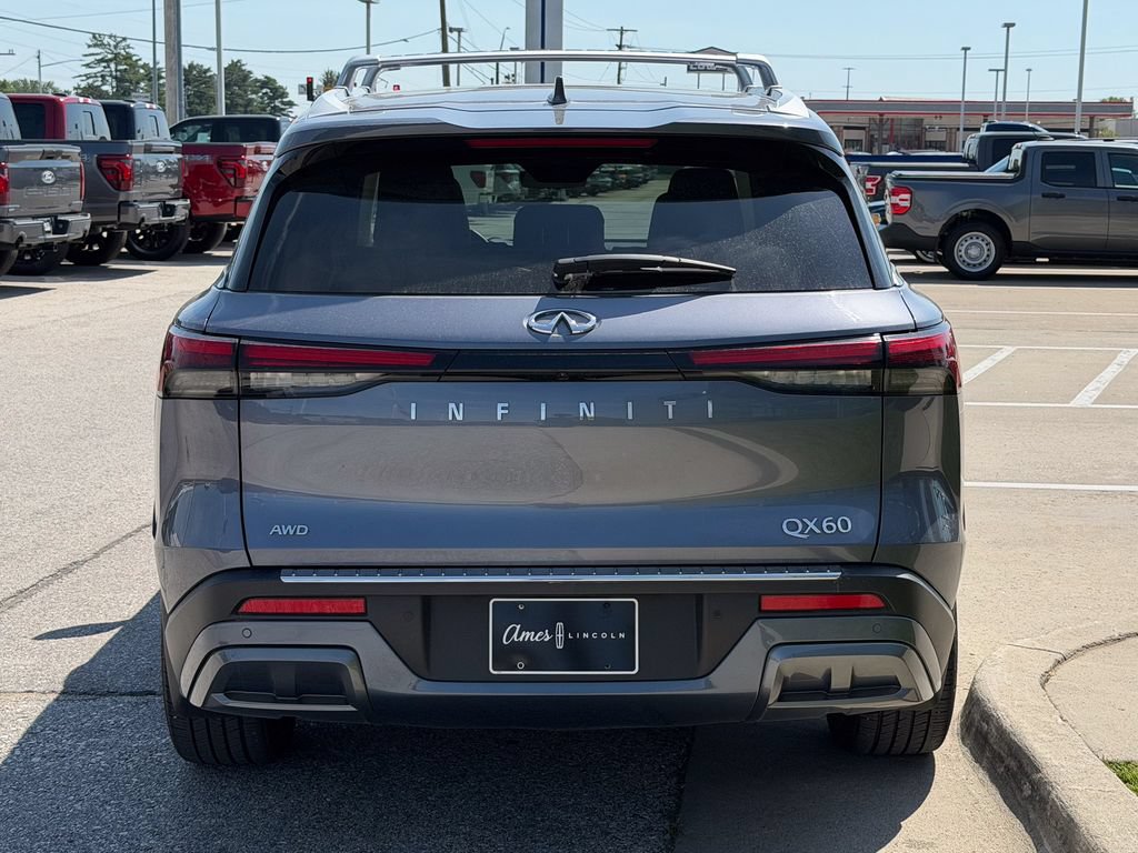 Used 2023 INFINITI QX60 Sensory w/ Vision Package AWD/4WD image 5