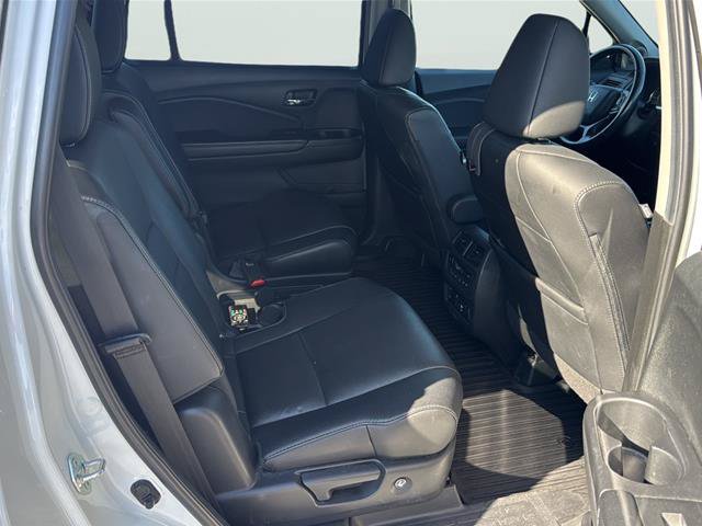 Used 2022 Honda Pilot Touring image 15