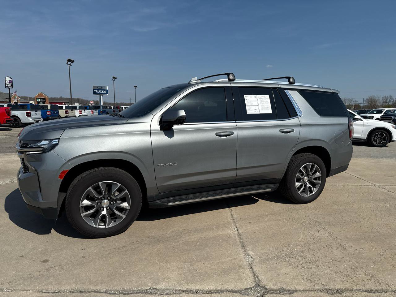 Used 2023 Chevrolet Tahoe LT w/ Luxury Package AWD/4WD image 15