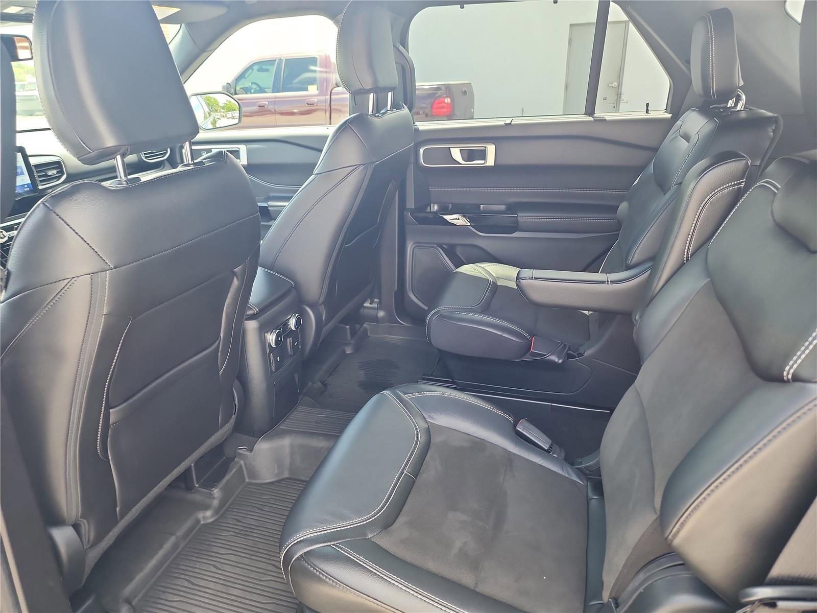 Certified 2022 Ford Explorer ST w/ ST Street Pack RWD image 21
