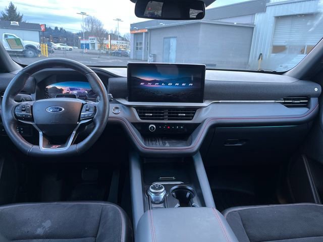 Certified 2025 Ford Explorer ST image 11