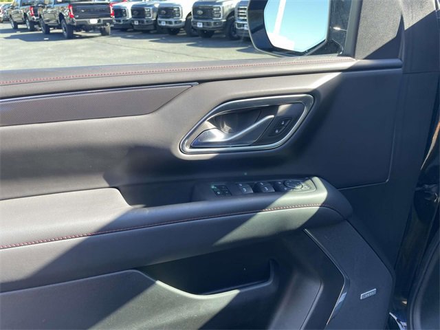 Used 2023 Chevrolet Suburban RST w/ Sport Performance Package image 15