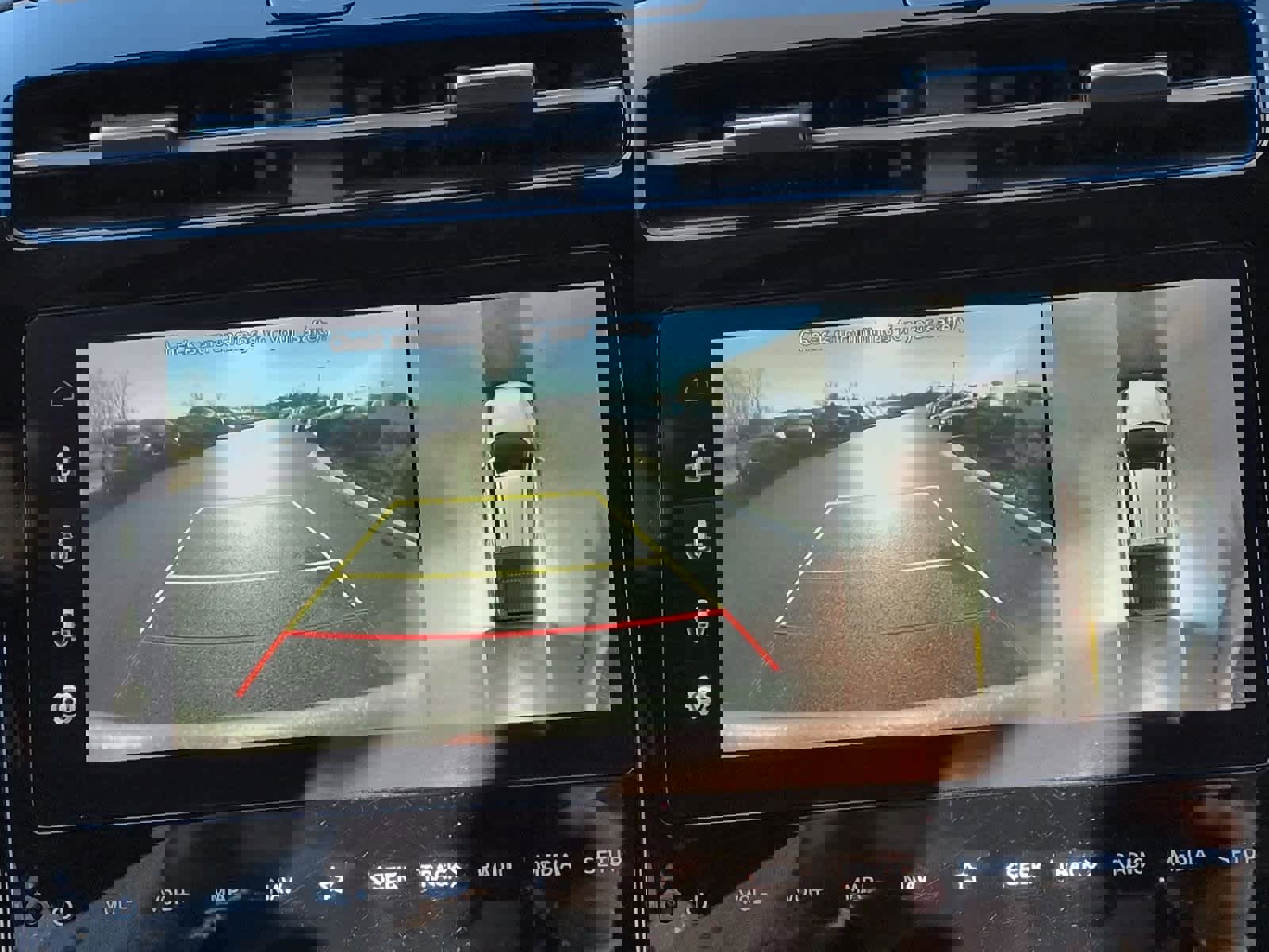 Used 2022 Hyundai Santa Cruz Limited image 32