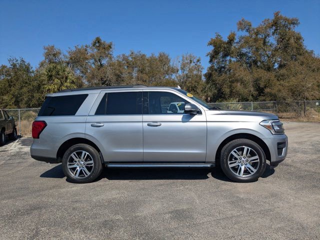 Certified 2022 Ford Expedition XLT image 6