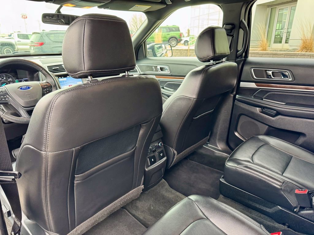 Certified 2017 Ford Explorer Limited image 14