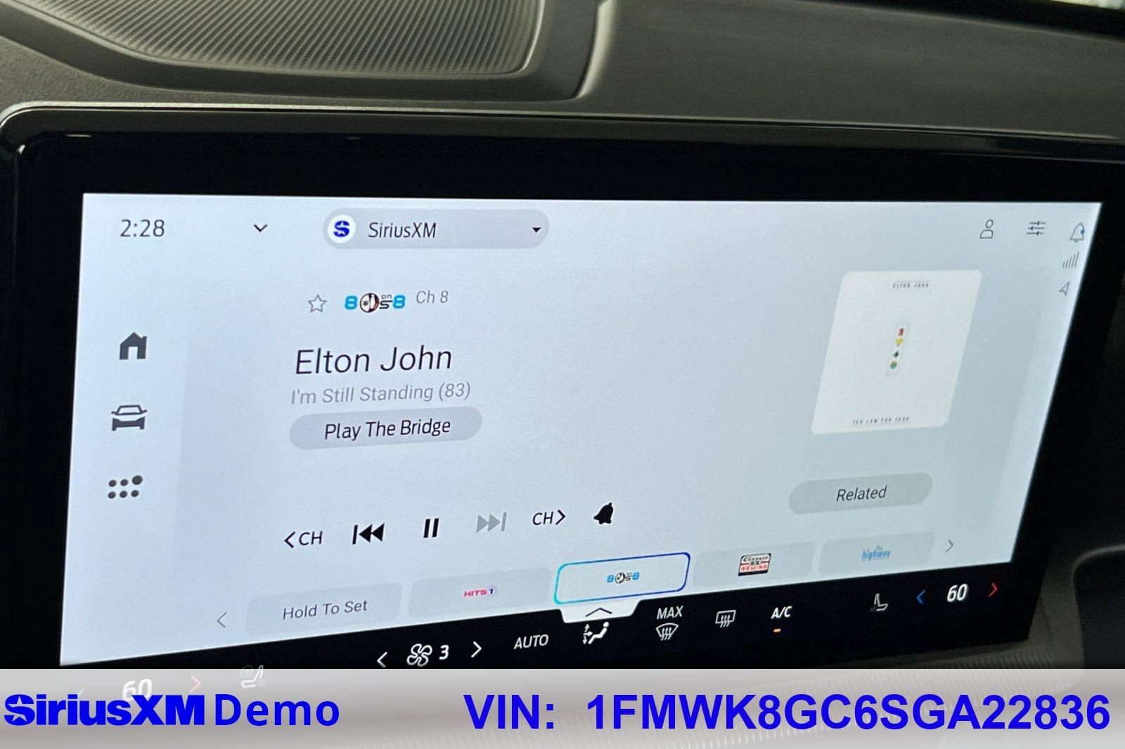 Certified 2025 Ford Explorer ST image 30