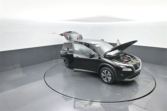 Used 2023 Nissan Rogue SV image 31