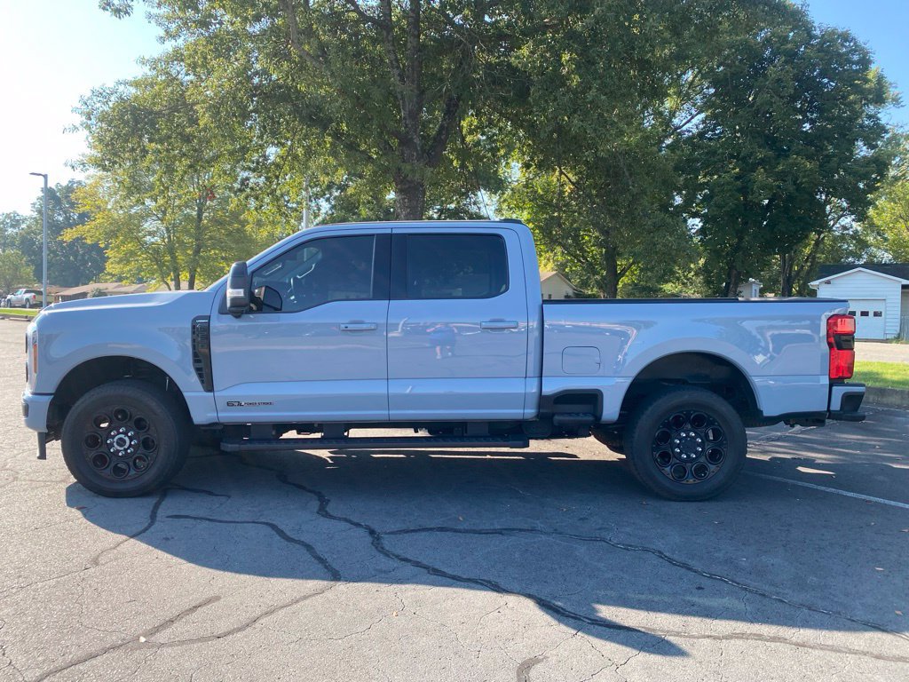 Certified 2025 Ford F250 Lariat w/ Black Appearance Package AWD/4WD image 4