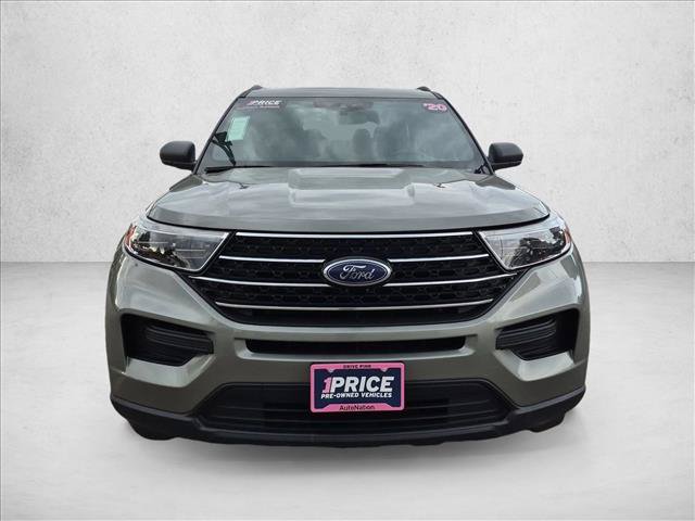 Certified 2020 Ford Explorer XLT AWD/4WD image 2